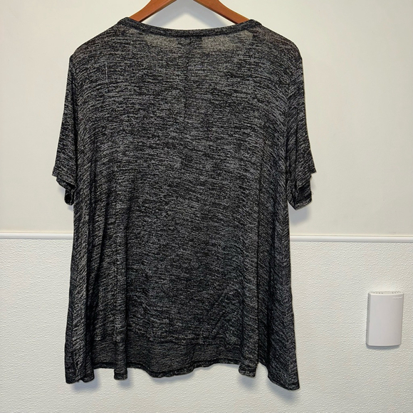 Bobbie Brooks Women’s T-Shirt Size 2X Gray Short Sleeve Top Key Hole Plus Size - Picture 2 of 9